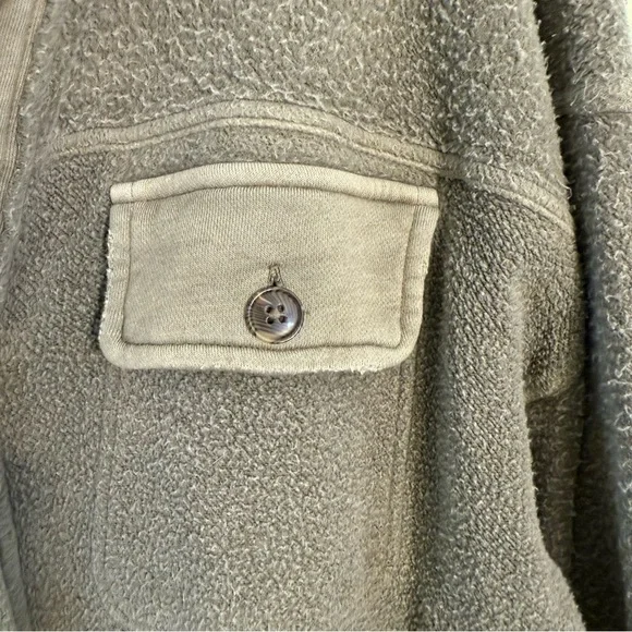 Free People Ruby Oversized Fleece Shirt Jacket
Shacket Olive Size S - Picture 6 of 15